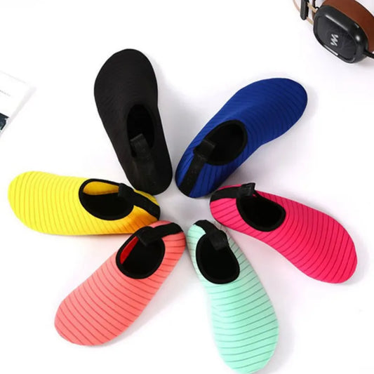 #42/43 Black Quick-Dry Aqua Beach Water Shoes for Men and Women - Slip-On Lightweight Breathable Barefoot Swim Socks - Image 2