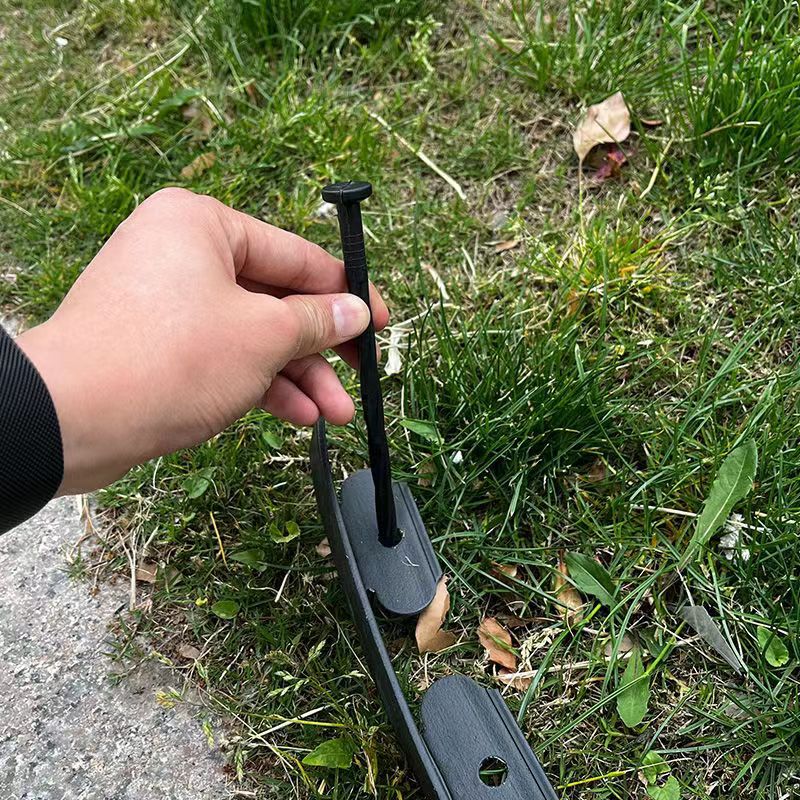Black L-Shape PE Landscape Edging Roll Kit (10CM Height x 10M Long) - Anti-Root Lawn & Garden Divider with 30 Ground Stakes - Image 6