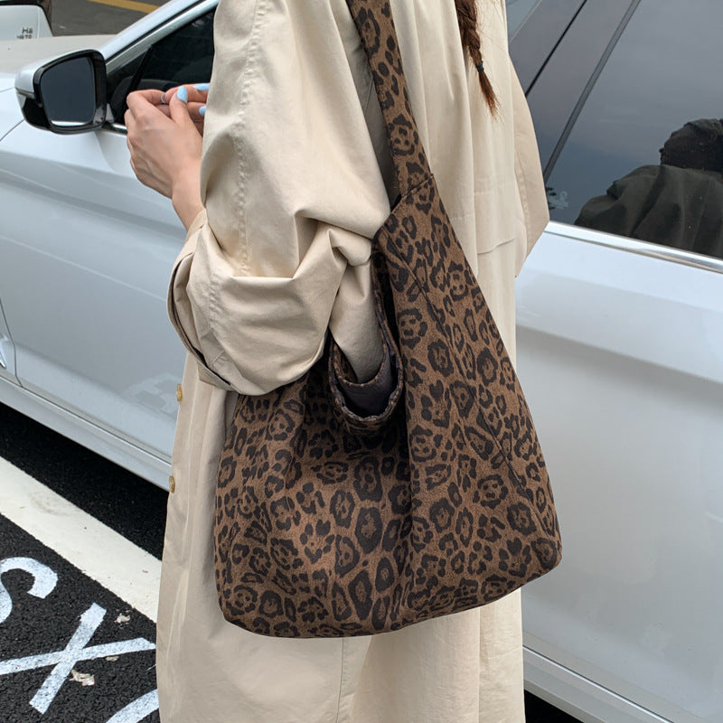 Coffee color New Design Women's Shoulder Bag - Felt Fabric Tote Bag, Trendy Minimalist Style - Image 2