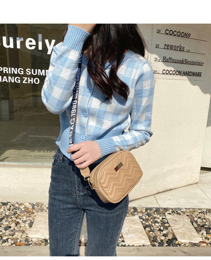 Women's khaki Quilted Crossbody Bag Small PU Leather Shoulder Purse with Wide Patterned Strap Ideal for Travel and Daily Use - Image 7