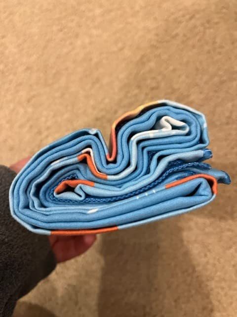 Sand Free Microfibre Beach Towel - Quick Dry Lightweight Travel Towel 70x150cm(240GSM) - 3D Sunglasses Print for Summer, Pool & Camping - Image 5