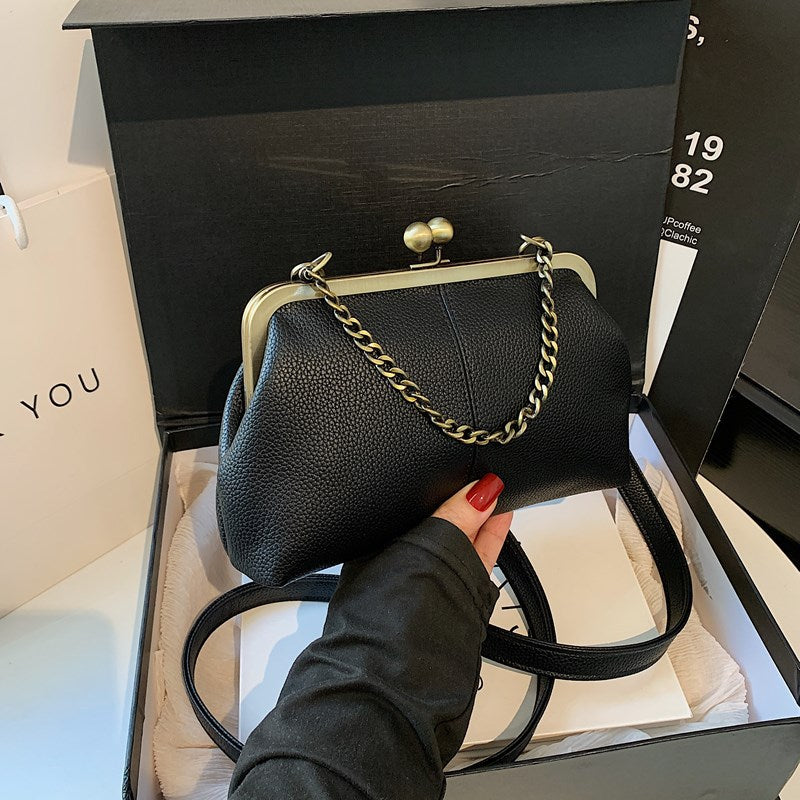 Black Retro Women's Shell Handbag - European Style Clip Lock Closure PU Clutch/Shoulder Bag with Chain Strap - Image 2