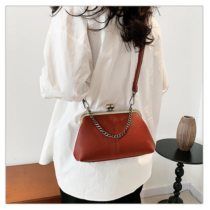 Red Retro Women's Shell Handbag - European Style Clip Lock Closure PU Clutch/Shoulder Bag with Chain Strap - Image 3
