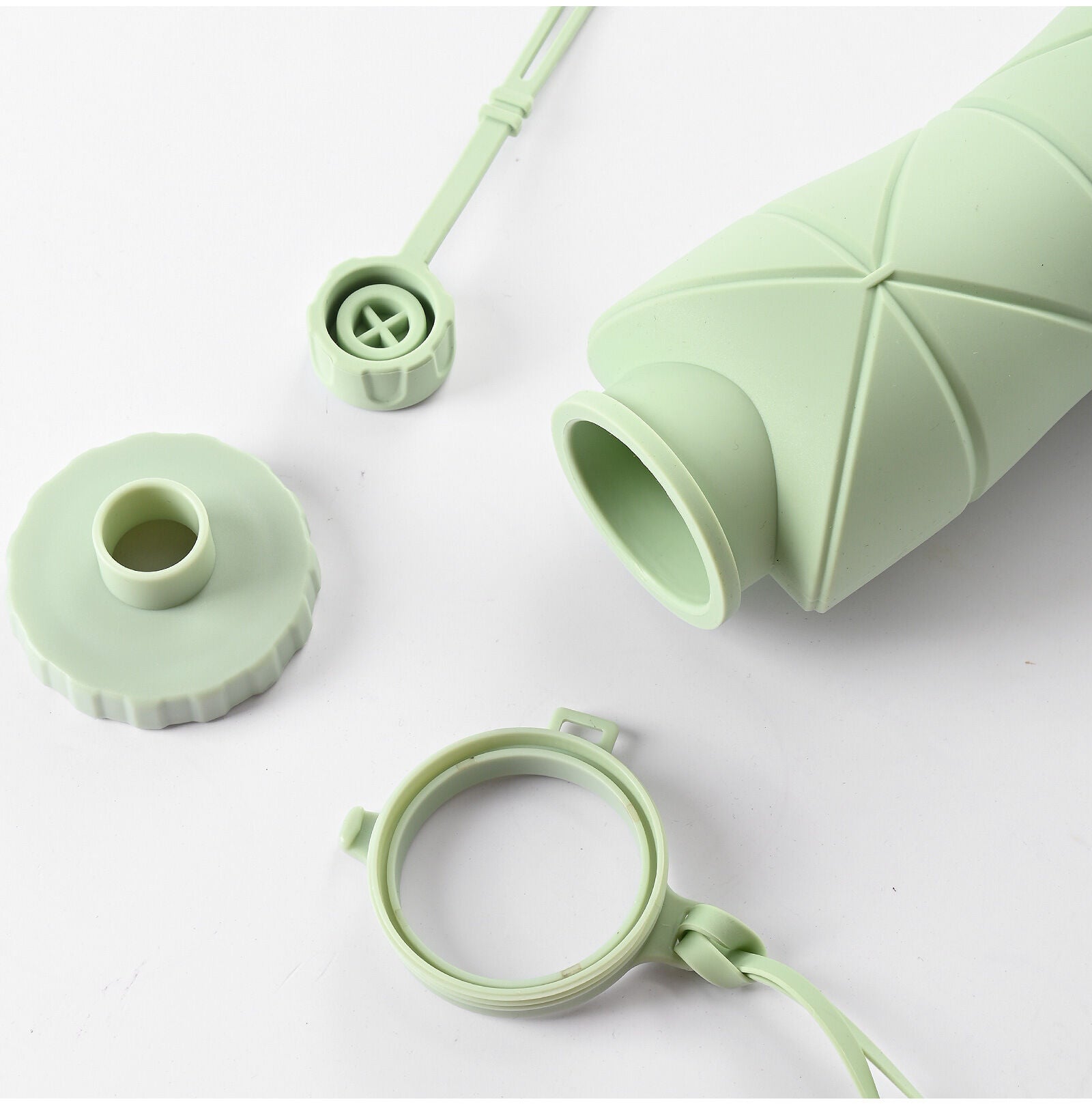 Blue Portable Food Grade Silicone Collapsible Sports Water Bottle 600ML - Folding down 80% , Low High Temperature Resistant - Image 3