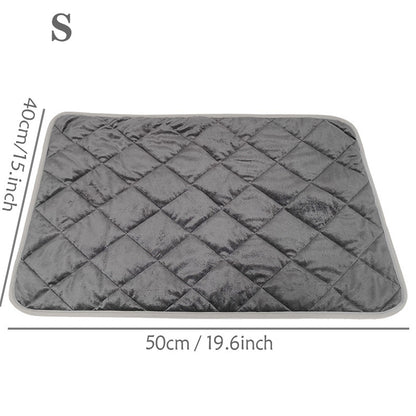 Self-Warming Pet Mat with Heat Reflective Technology for Dogs and Cats Waterproof No Electricity Needed Comfortable Winter Pad for Local Pet Owners(40*50cm)
