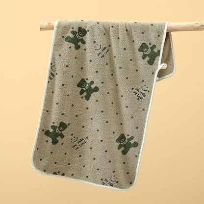 5-Pack Green Soft Absorbent Face Towels with Bear Pattern Design – Quick-Drying Plush Towel Set for Bath and Daily Use
