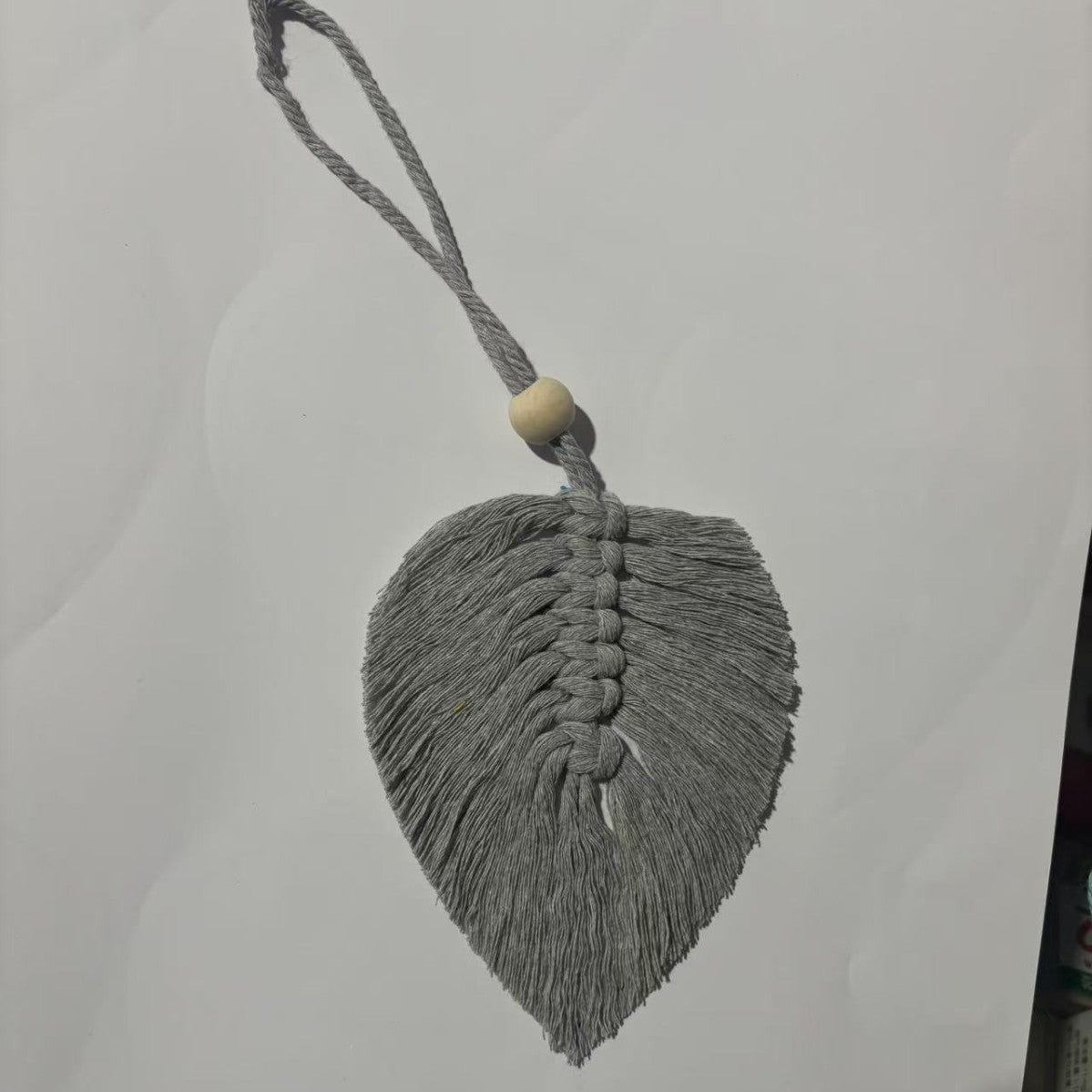 4 PCS Macrame Leaf Wall Hanging Set Handmade Cotton Boho Feather Ornaments Green & Beige for Nursery Home Decor - Image 3
