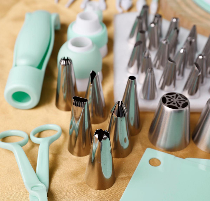207 Pieces Cake Decorating Kit with Nordic Green Revolving Turntable Icing Tips and Spatulas Complete Baking Tool Set - Image 2