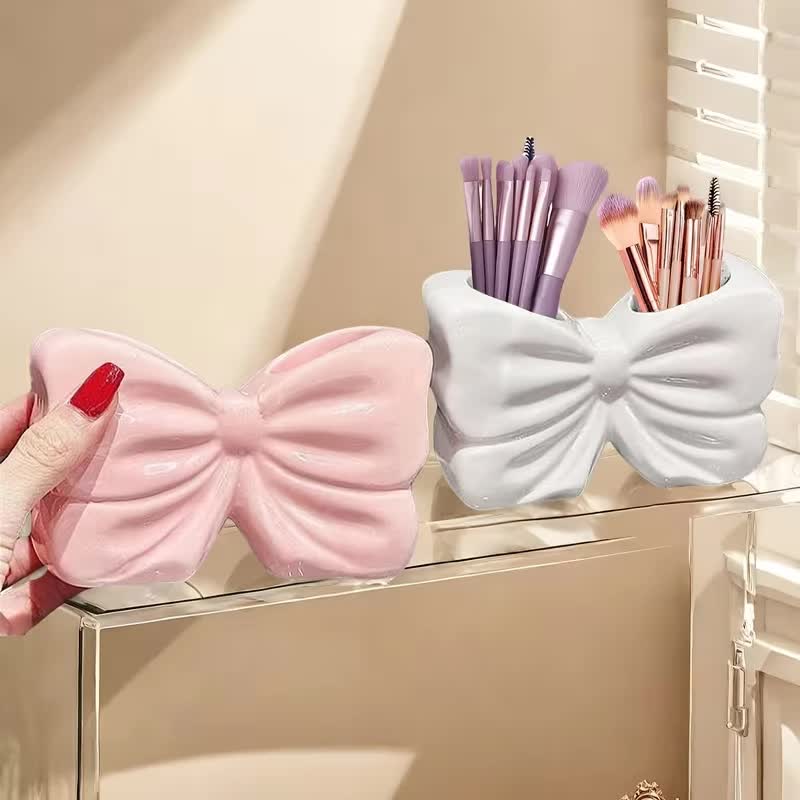 White Chic Bowknot 2-Slot Toothbrush Holder - Resin Retro Cute Desktop Decorative Stand - Image 4