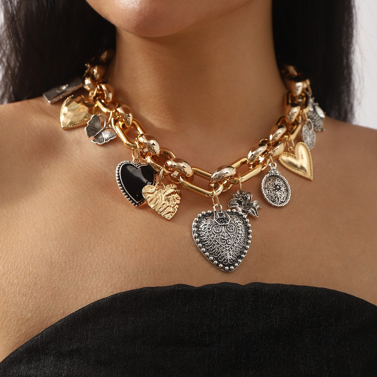 European and American Statement Exaggerated Heart & Floral Rhinestone Necklace - Adjustable Retro Chunky Clavicle Chain (Sliver) - Image 2