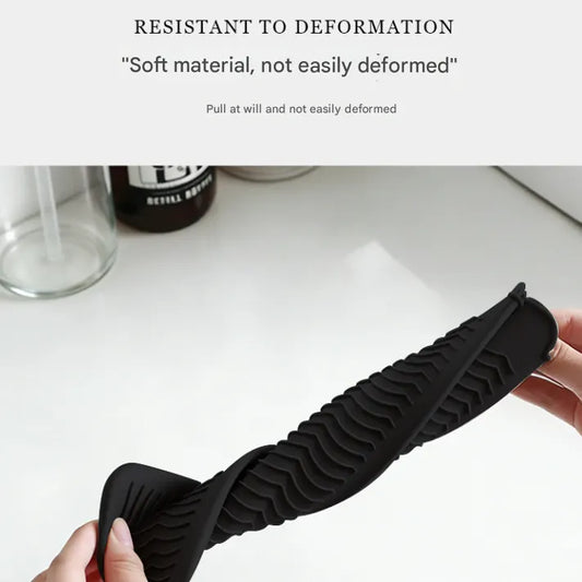 Black 2-in-1 Silicone Wave Anti-Scalding Mat & Pouch for Hair Tools (2-Pack) - Travel-Ready Heat-Resistant Hanging Storage Bag - Image 4