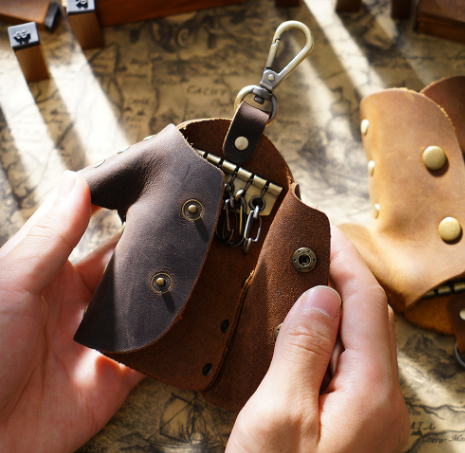 Green Genuine Crazy Horse Leather Key Case Creative Jacket Shape Holder Vintage Cowhide Pouch for Car Fob & House Keys Brown - Image 3