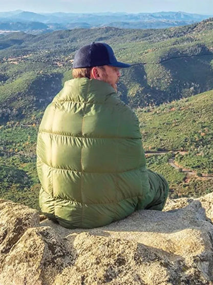 Military Green Compact Lightweight Quilted Blanket - Soft, Warm, and Portable for Outdoor Adventures - Image 2