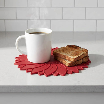 5-Piece Round Flower Silicone Trivet Set – Heat-Resistant, Non-Slip, Dishwasher-Safe Pot Holder for Kitchen Protection and Table Decoration - Image 3