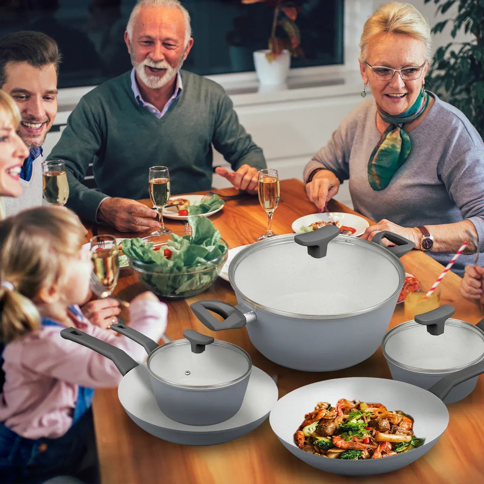 NON-STICK SAUCEPAN WITH LID - 20CM - Image 2