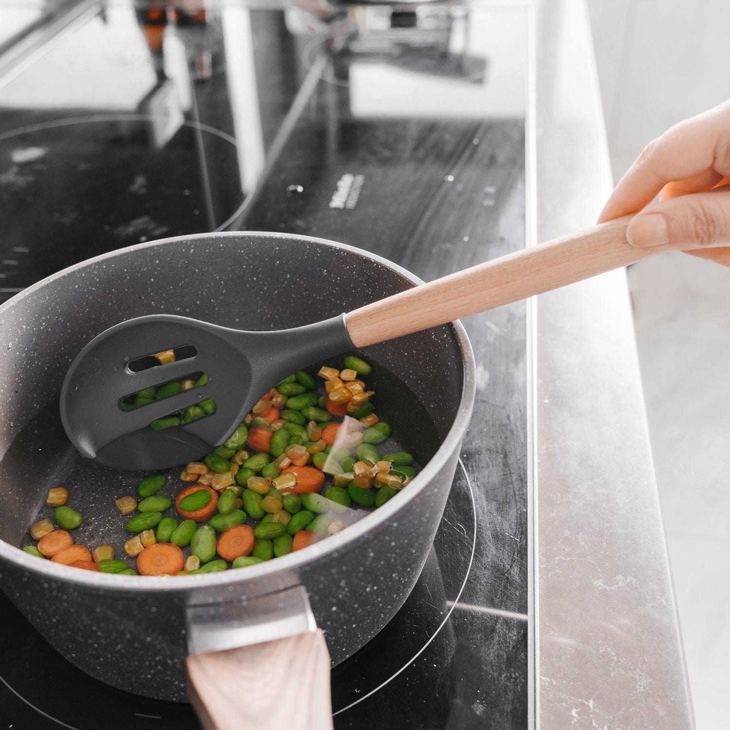 Beechwood & silicone slotted spoon charcoal - Image 4