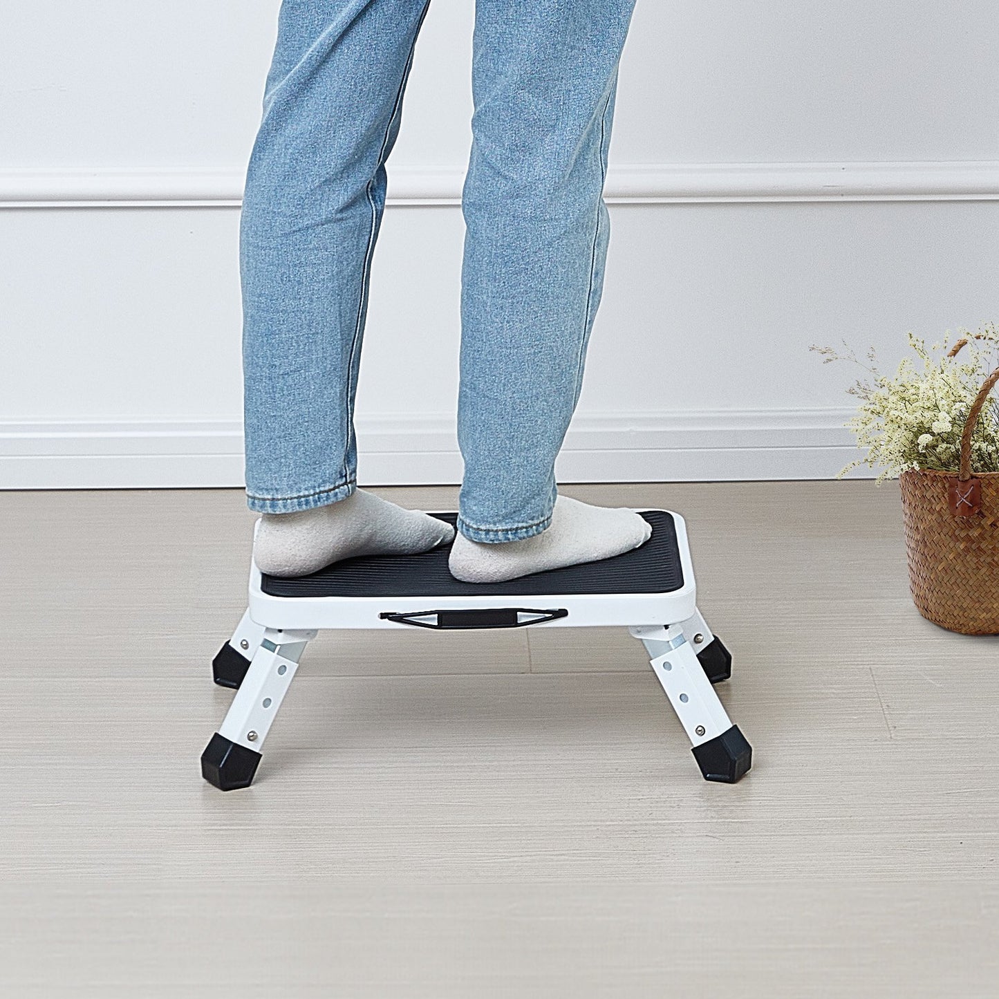 Step Stool 1-Step 150KG Capacity, Folding Steel Step Ladder 3 Adjustable Height, Portable Toddler Step Stools for Adults, Non-Slip Sturdy Step Ladders for Office, RVs, Pets, Bathrooms,Bedrooms - Image 8