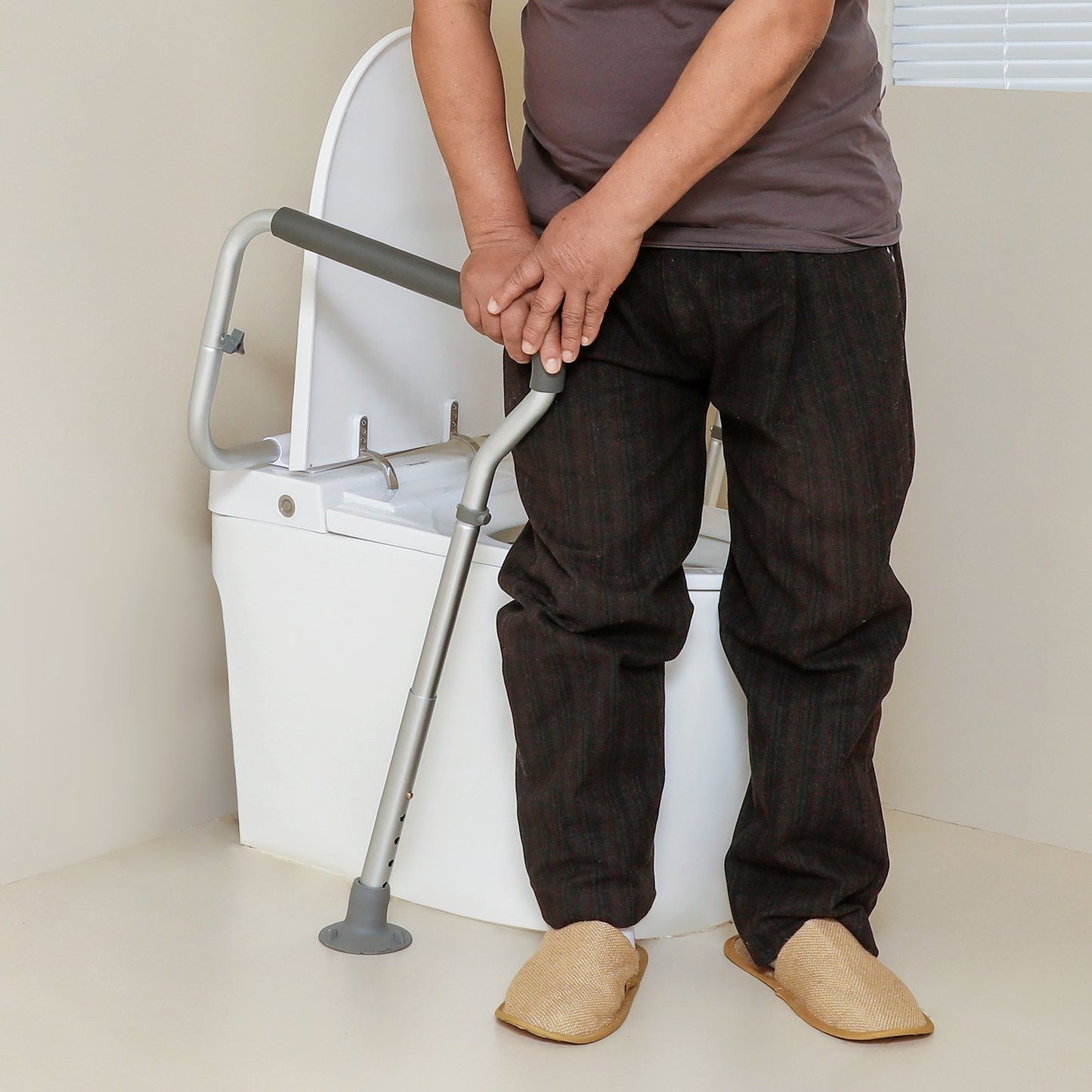 Toilet Safety Rail, Bathroom Toilet Seat Frame, Adjustable Width & Height Fit Most Toilets, Supports 136 kg, Toilet Handles Grab Bars with Padded Armrests for Handicap, Disabled, Seniors - Image 8