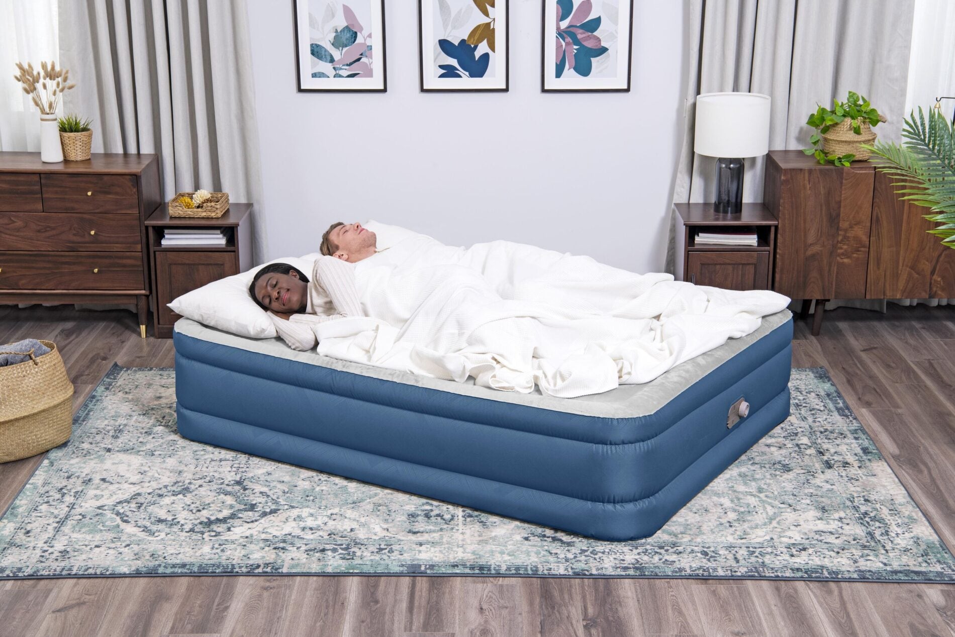 Bestway 2.03m x 1.52m x 46cm Fortech Snugable Top Air Inflatable Mattress Queen Built-in AC Pump - Image 3