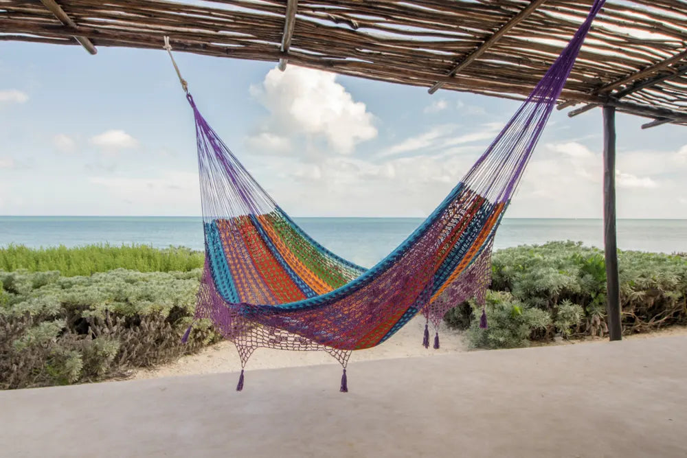 Outdoor undercover cotton Mayan Legacy hammock with hand crocheted tassels King Size Colorina - Image 3